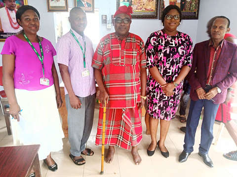 Director,Port Harcourt Study Centre,Dr.Nnenna Chukwuma (2nd Right),Mr. Joel Nkanta ,reg.media offfcer,South-south(1st Right) and other staff pose with the Ntenwe Ali Akpor Kingdom,HRH Eze Ozuowuowu Levi Amos Oriebe JP(Middle) during the visit