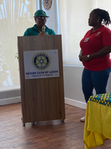 Director Lagos Study Centre,Dr Alero Akujobi (Left) speaking to Rotarians during the visit