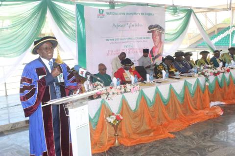 Cross section of Principle Officers at the High table during the Lecture